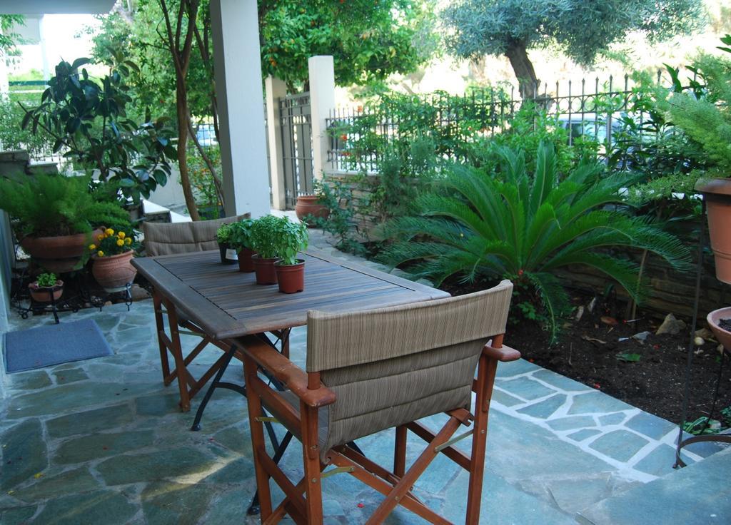 Affordable Luxury Garden Apartment Atenas Exterior foto